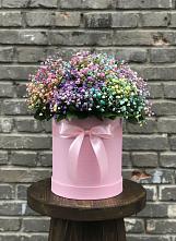 Цветочная композиция из Гипсофила и Розы в шляпной коробке в Афипсипе