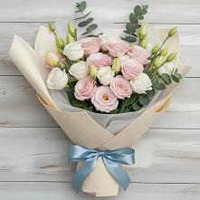 Букет цветов из:  Лизиантусы в Афипсипе