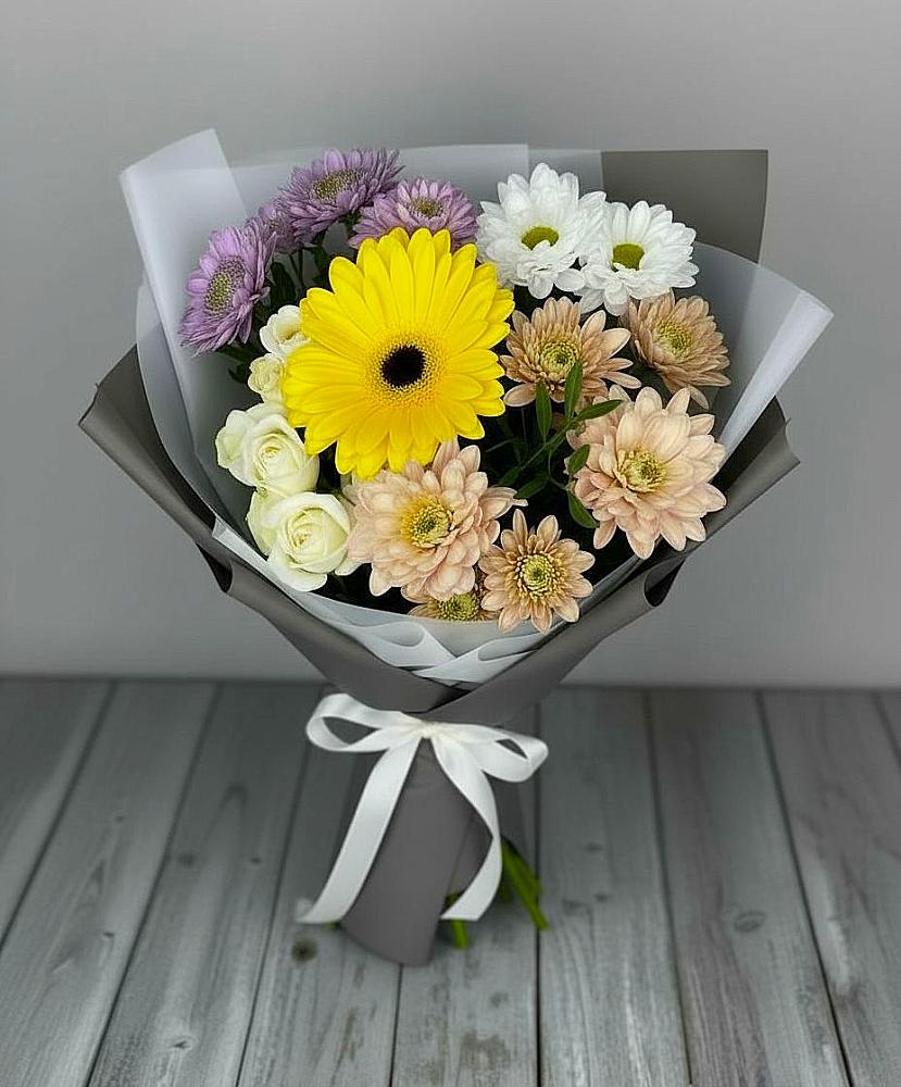 Букет цветов из: Розы, Герберы и Хризантемы в Афипсипе
