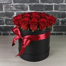 Цветочная композиция из Розы в шляпной коробке в Афипсипе