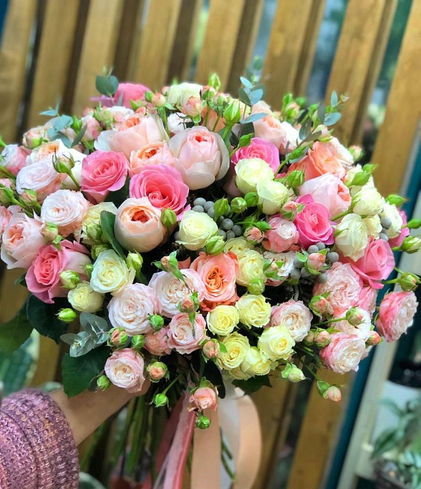 Букет цветов из: Розы в Афипсипе