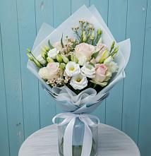 Букет цветов из:  Розы и Лизиантусы в Афипсипе