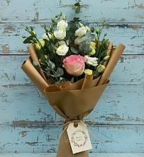 Букет цветов из:  Розы и Лизиантусы в Афипсипе